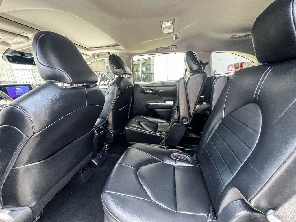 Used 2023 Gray Toyota XLE image 17
