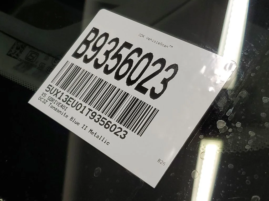 Used 2026 Blue BMW sDrive40i image 27
