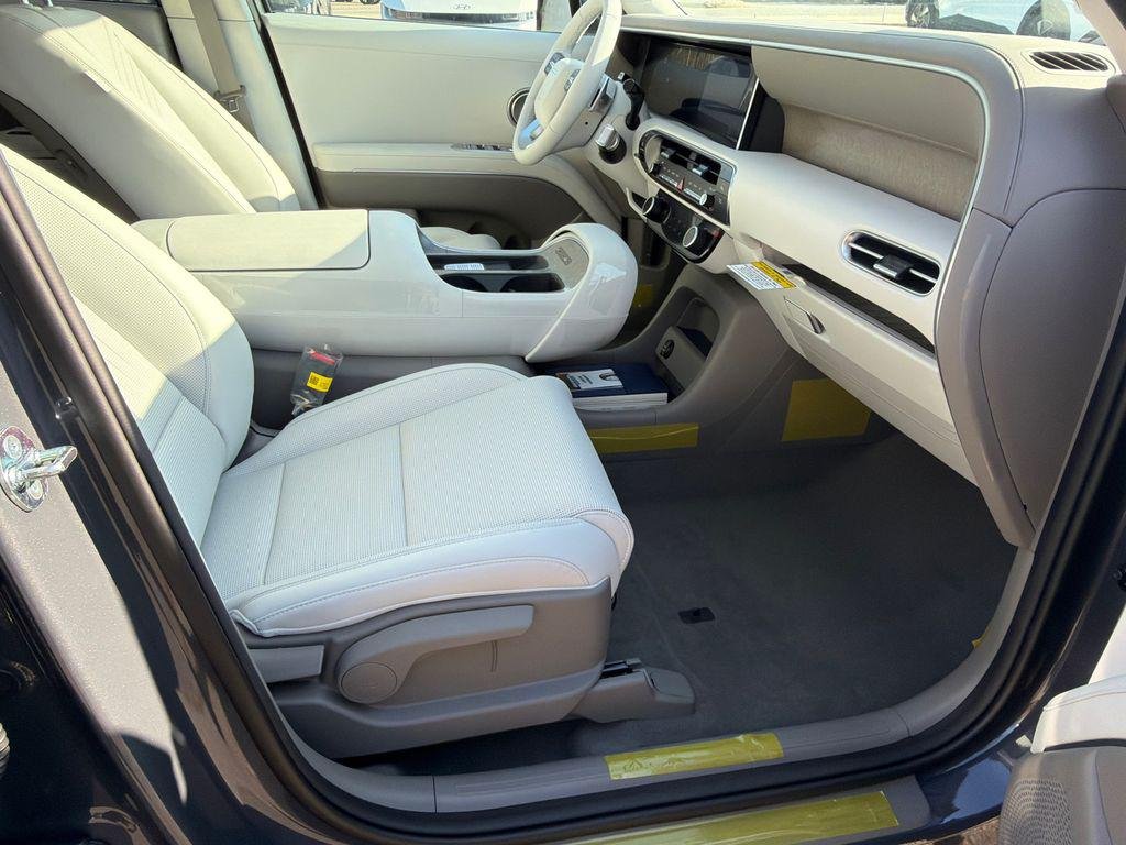 New 2026 Gray Hyundai SEL FWD image 13