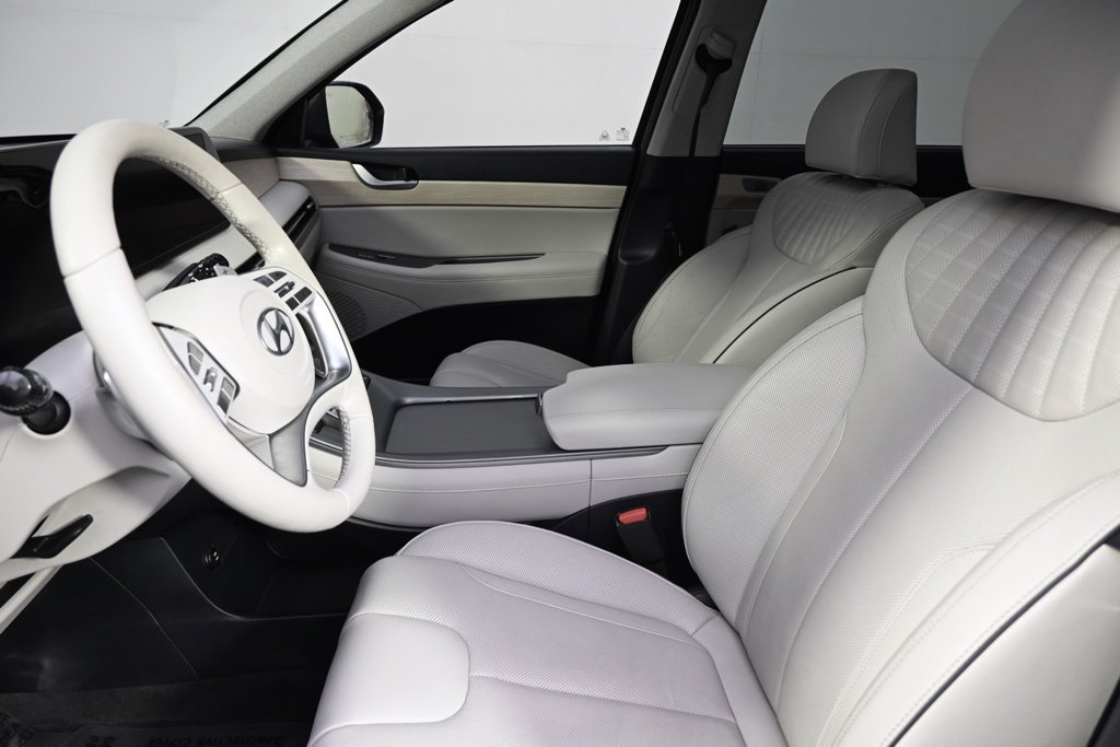 Certified Used 2024 Graphite Hyundai Limited image 11
