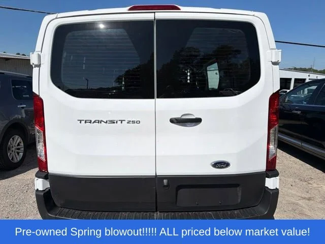 Used 2025 White Ford XL image 5