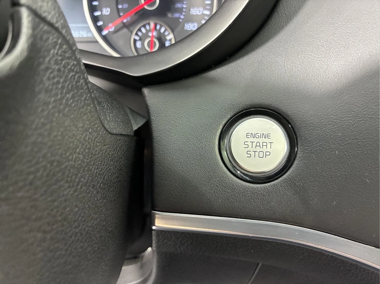 Used 2018 Snow White Pearl Kia GT2 image 35