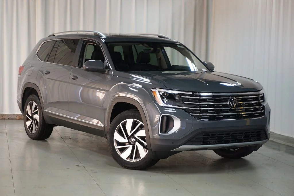 New 2026 Pure Gray Volkswagen SEL image 3