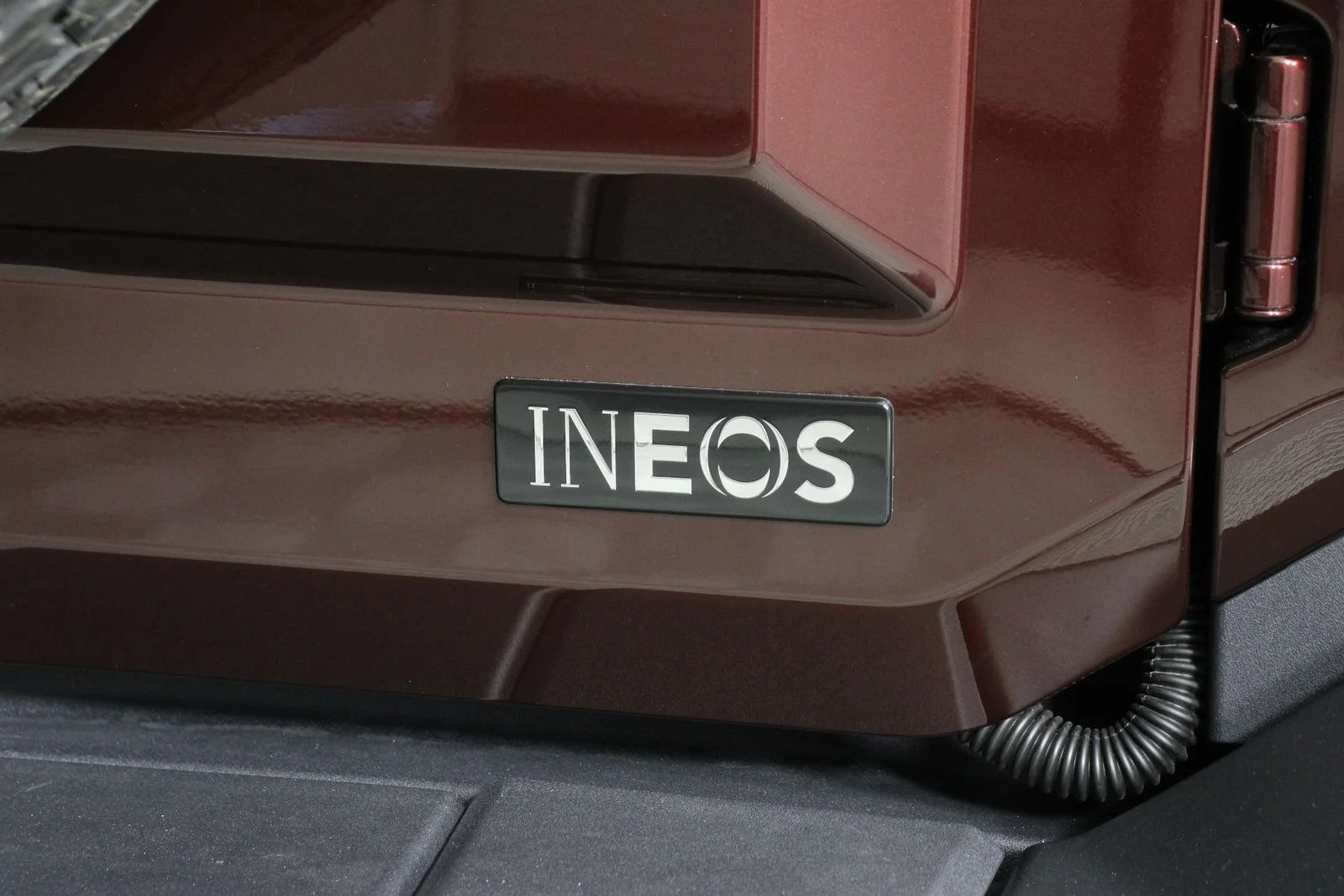 New 2026 Queens Red Metallic INEOS Base image 19