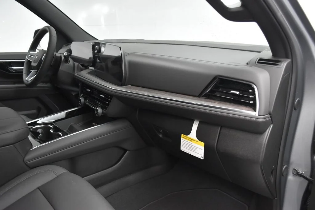 2026 Chevrolet Tahoe Z71 - Photo 28