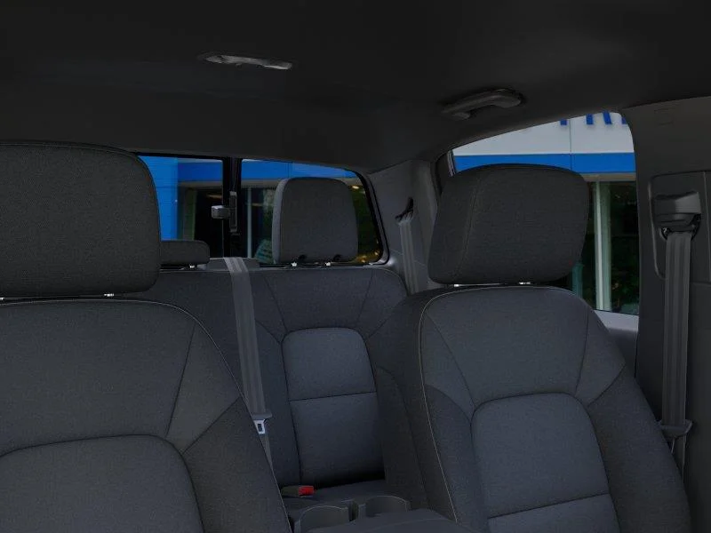 New 2026 Summit White Chevrolet WT image 24