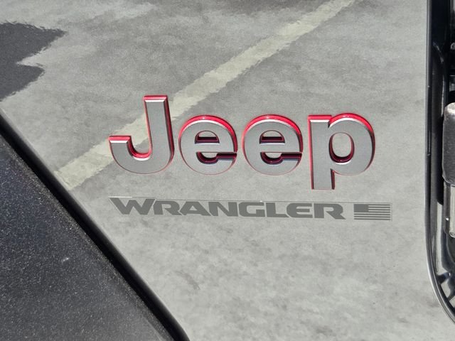 New 2026 Granite Crystal Metallic Clear-Coat Exterior Paint Jeep Rubicon X image 31