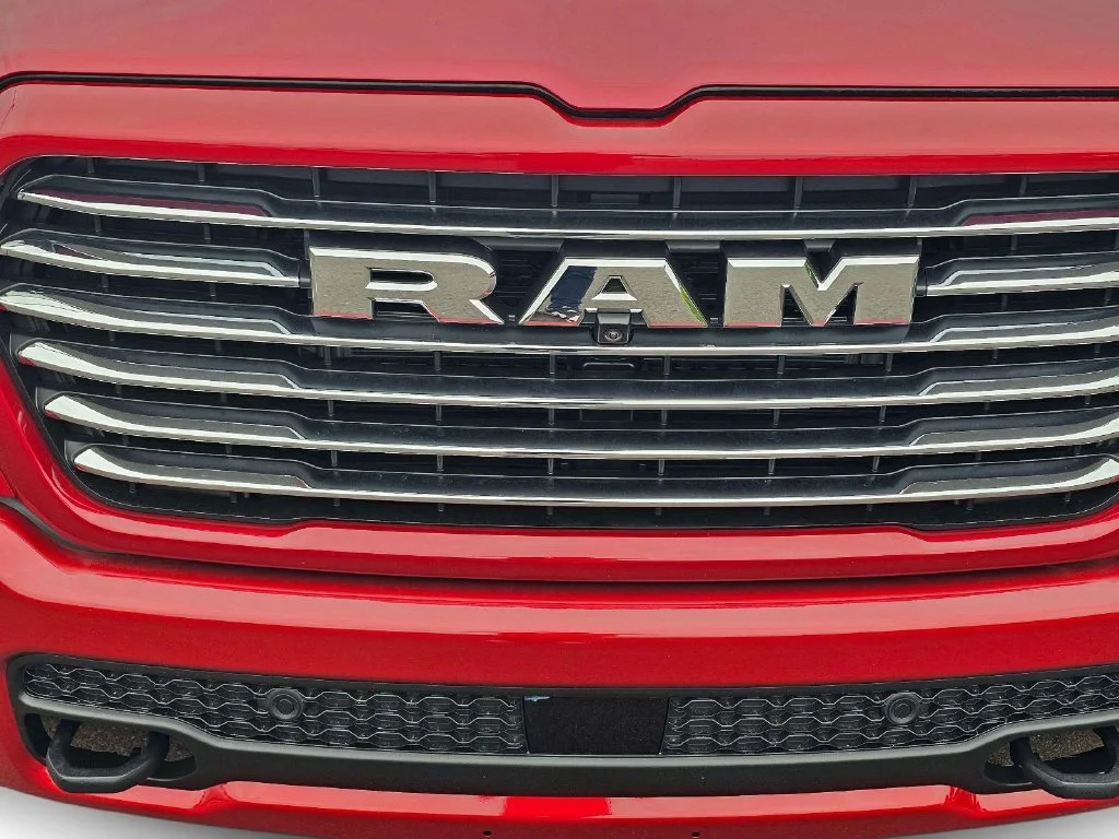 New 2027 Molten Red Pearl-Coat Exterior Paint RAM Laramie image 4