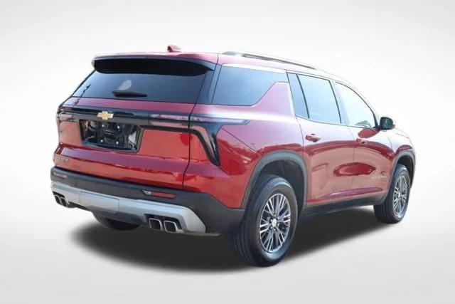 Used 2025 Radiant Red Tintcoat Chevrolet LT image 9