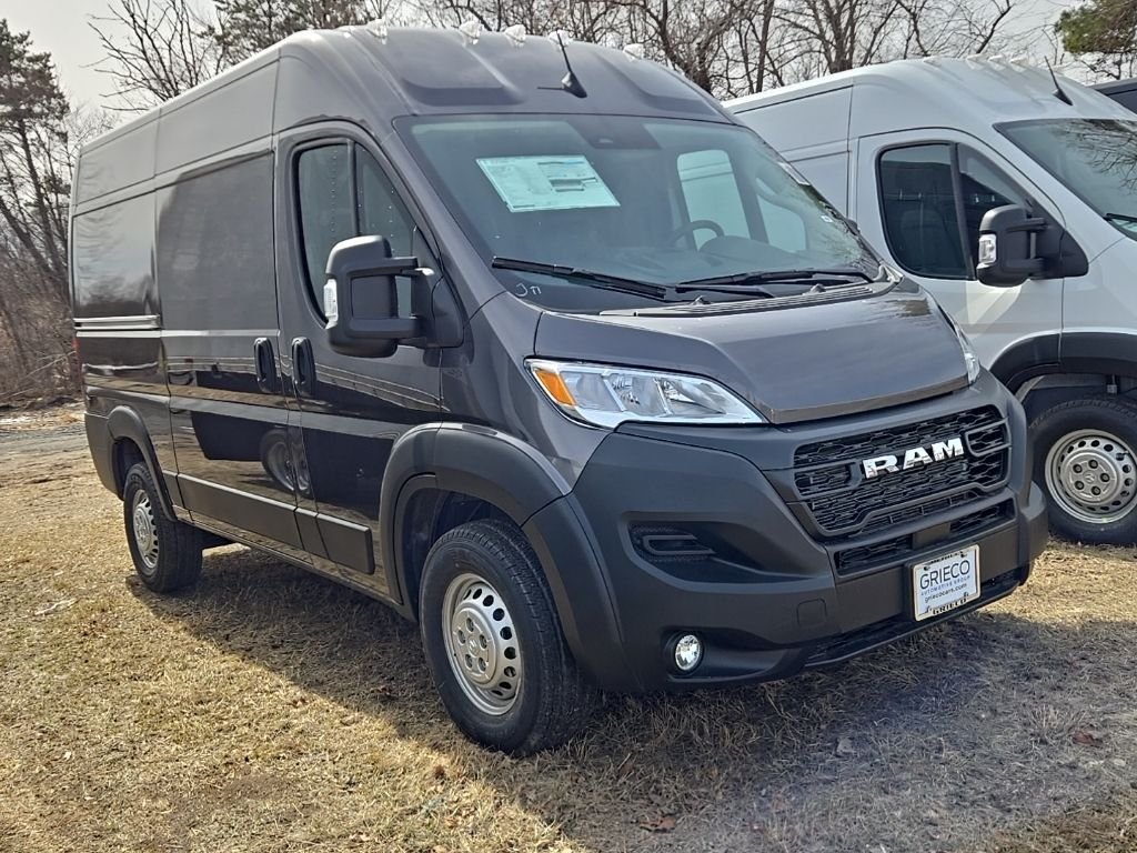 2026 RAM ProMaster Cargo Van Tradesman