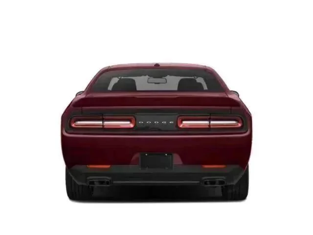 Used 2019 Black Dodge SXT image 5