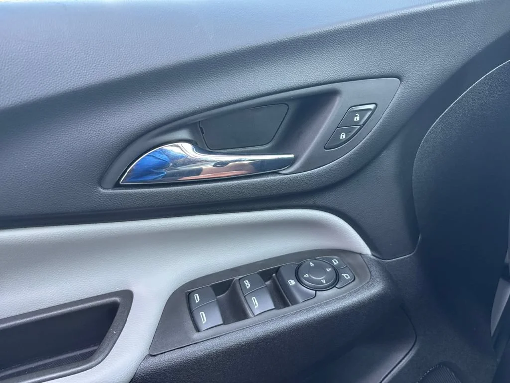 Used 2023 Summit White Chevrolet LS image 27