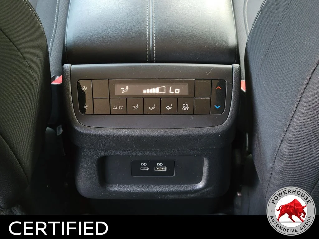Used 2022 White Nissan SV image 16