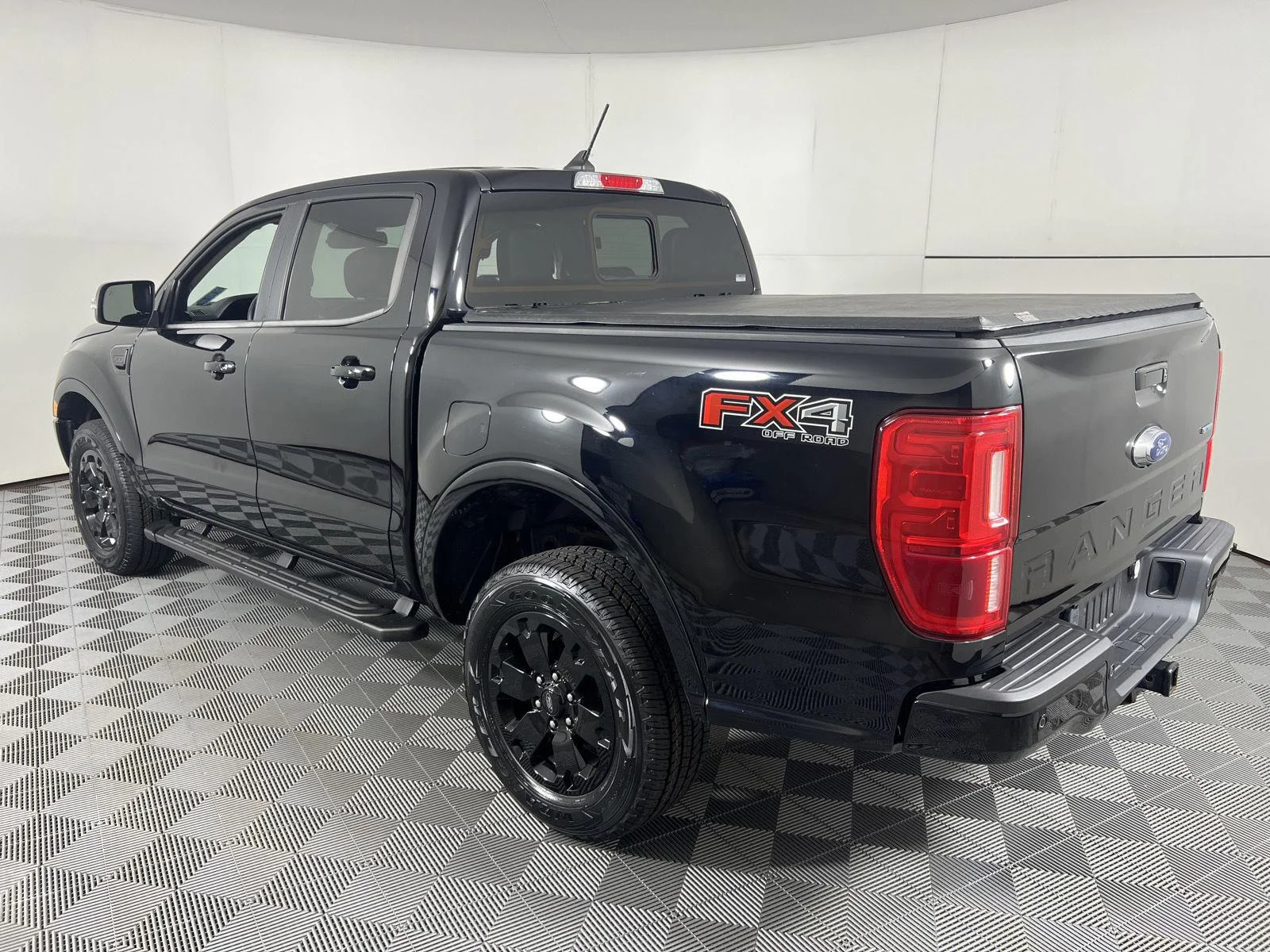 Used 2020 Shadow Black Ford LARIAT image 8