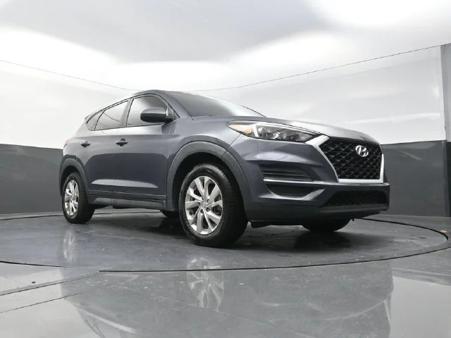 Used 2021 Gray Hyundai SE image 31
