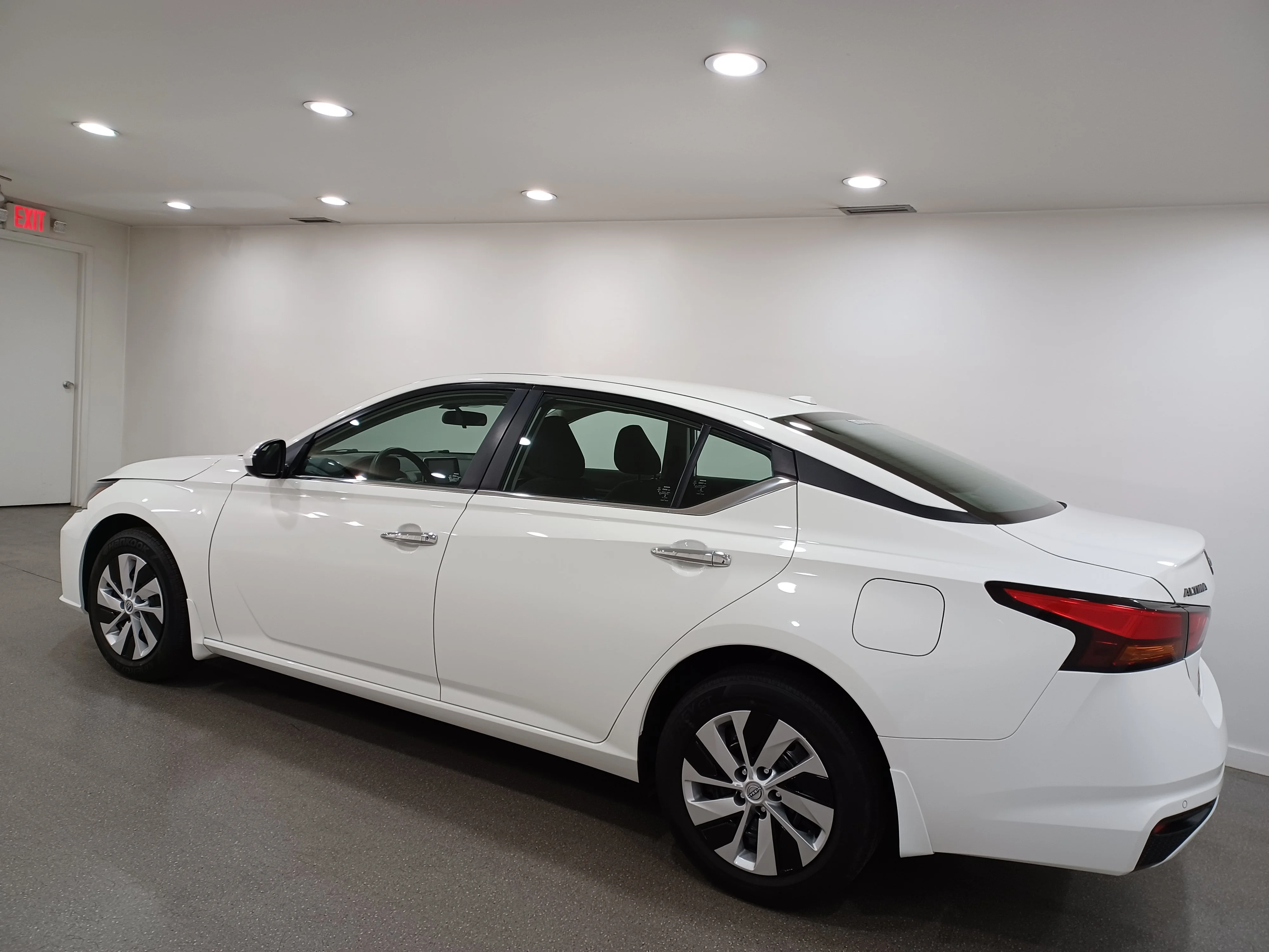 Certified Used 2023 Glacier White Nissan S AWD*Glacier White | Remote Start | Htd Seats | Blind Spot Detection | Park Assist image 7