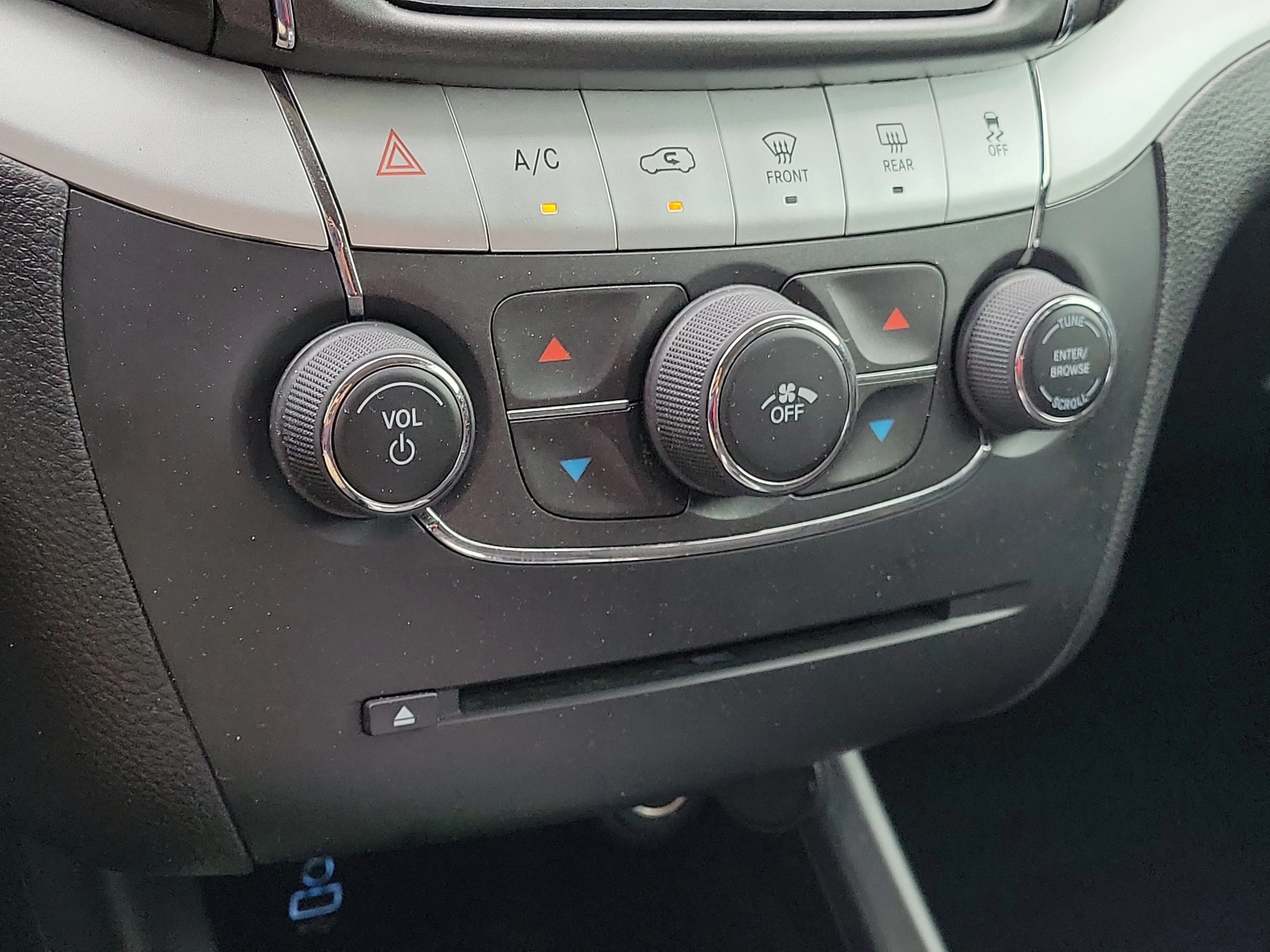 Used 2018 Red Line Dodge SE image 23