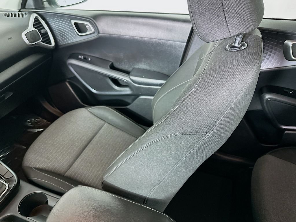 Used 2021 Sparkling Silver Kia S image 22