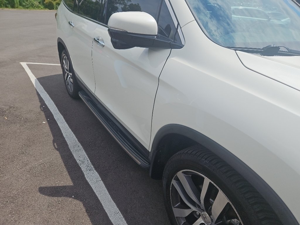Certified Used 2016 White Diamond Pearl Honda Touring image 4