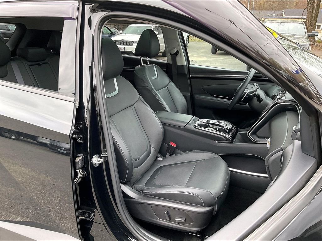 Used 2023 Black Hyundai Limited image 11