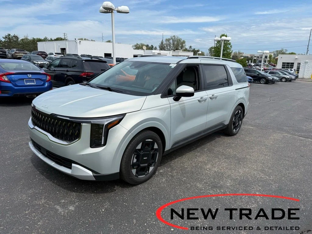 2025 Kia Sedona EX's photo