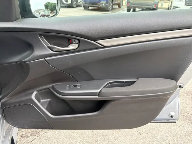2018 Honda Civic Hatchback Sport - Photo 23