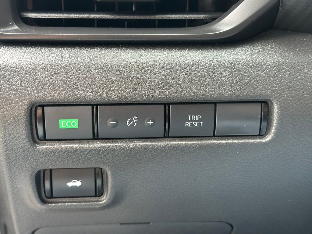 Used 2025 Gray Nissan S image 10