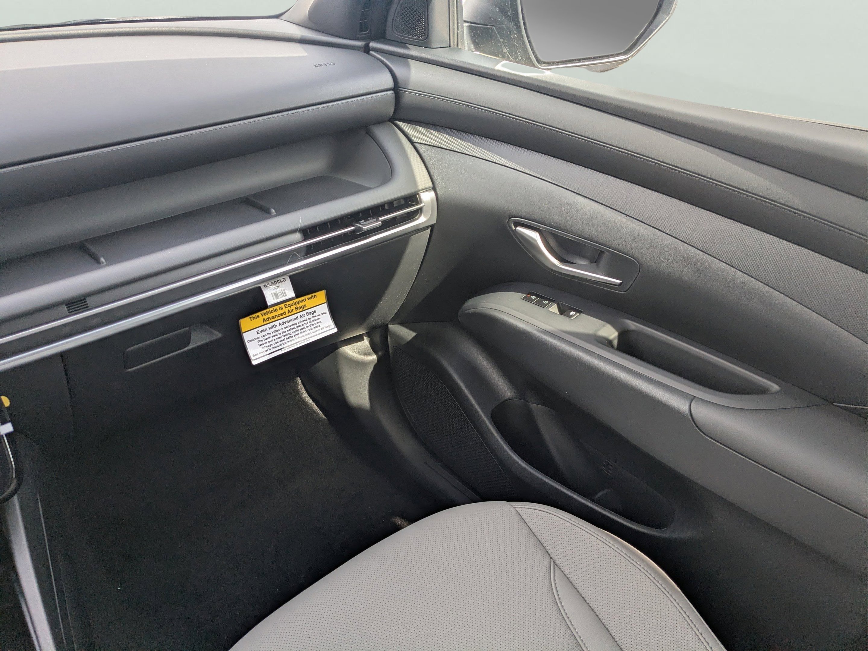 New 2026 Hampton Gray Hyundai SEL AWD image 19
