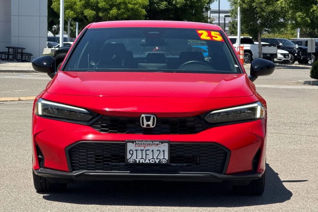 Used 2025  Honda Sport image 12