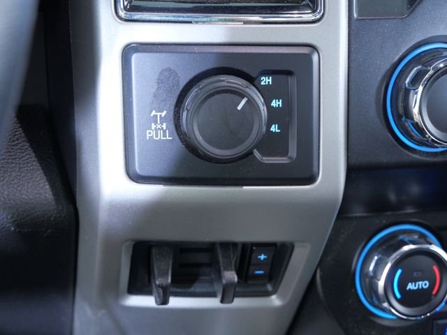 Certified Used 2020 Blue Ford Lariat image 27