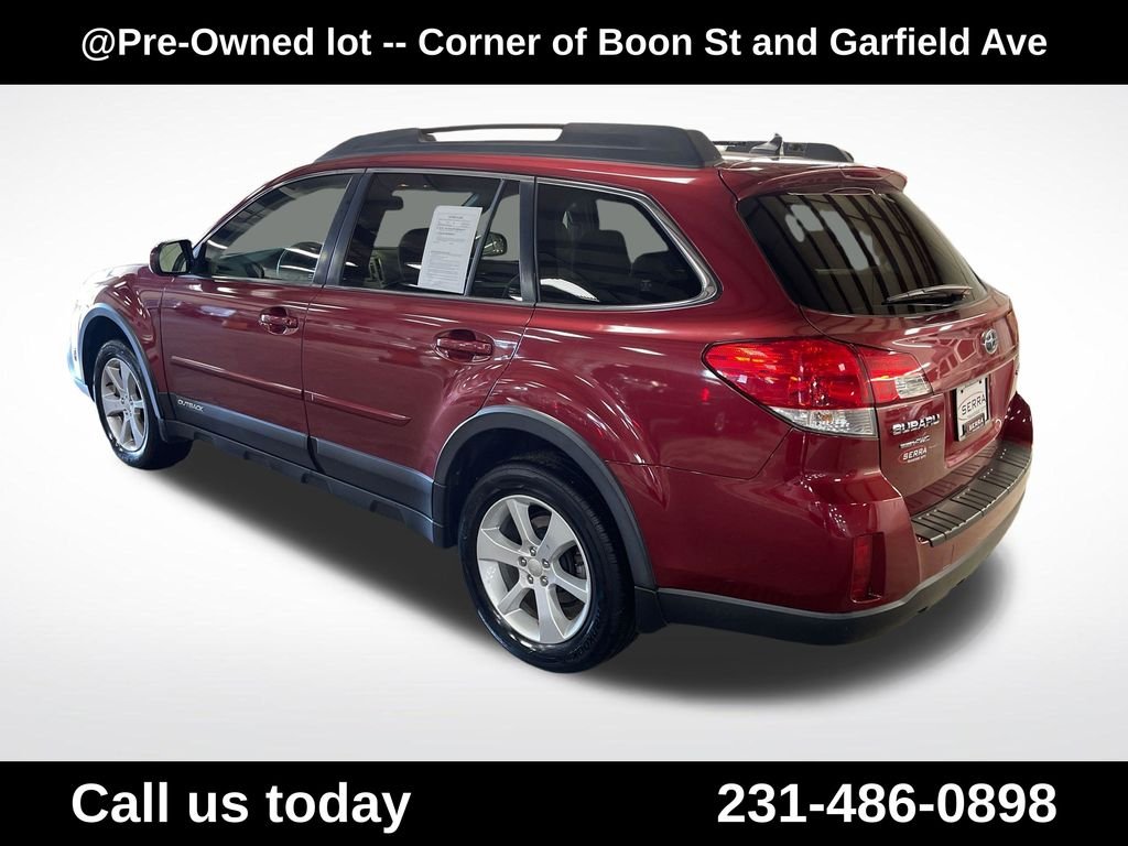 Used 2014 Red Subaru 2.5i Premium image 3