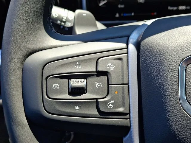 New 2026 Sterling Metallic GMC Elevation image 19