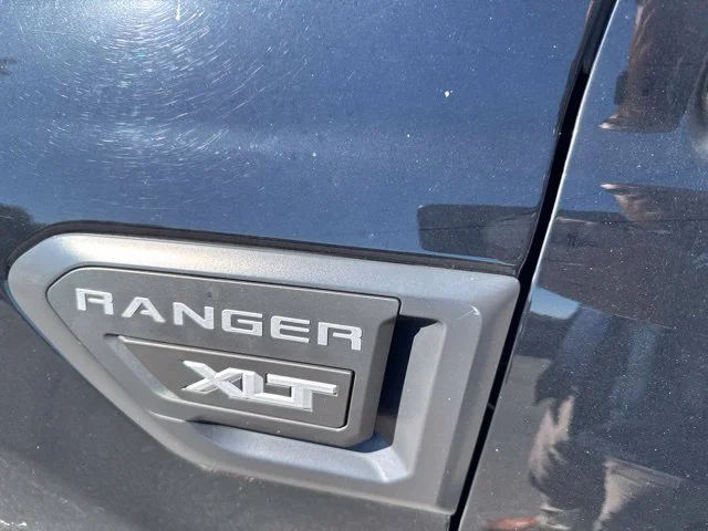 Used 2019 Black Ford XLT image 14