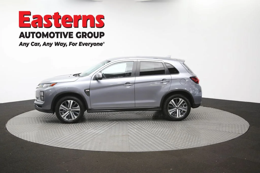 Used 2024 Gray Mitsubishi 2.0 ES image 59
