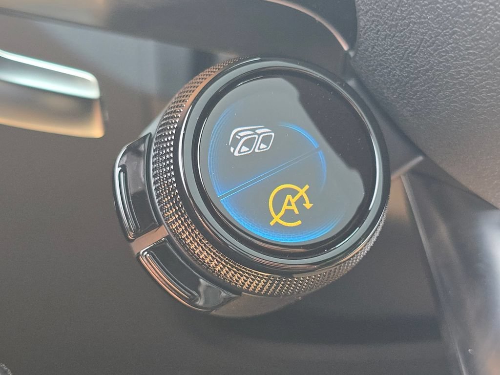 New 2026 Obsidian Black Metallic Mercedes-Benz GLC 43 AMG® image 76