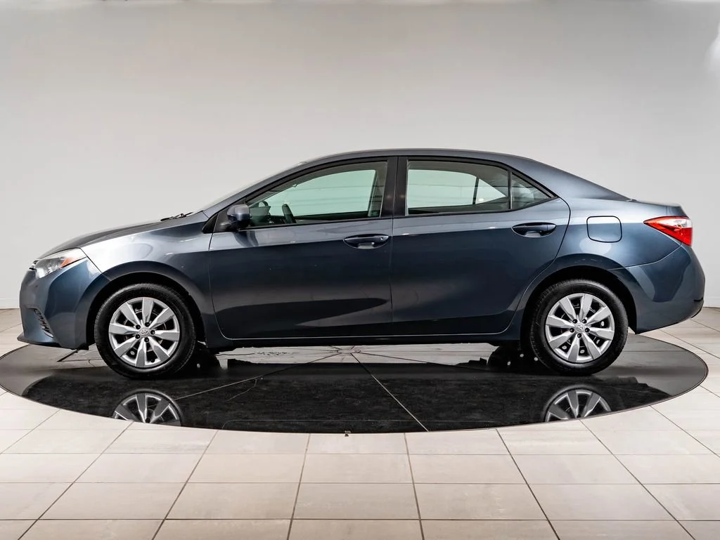 Used 2015 Slate Metallic Toyota LE image 5
