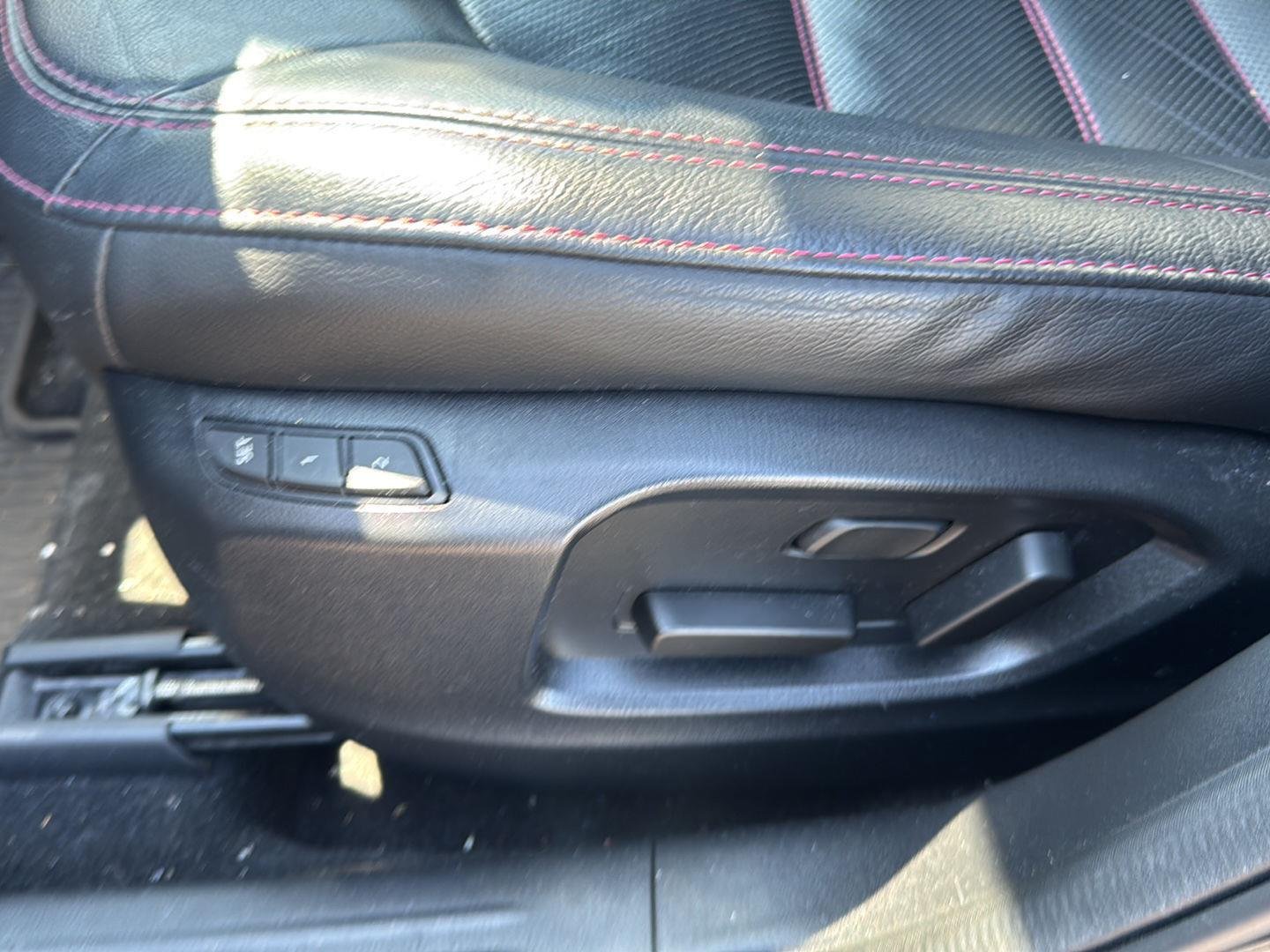 Used 2023 Blk Mazda  image 7