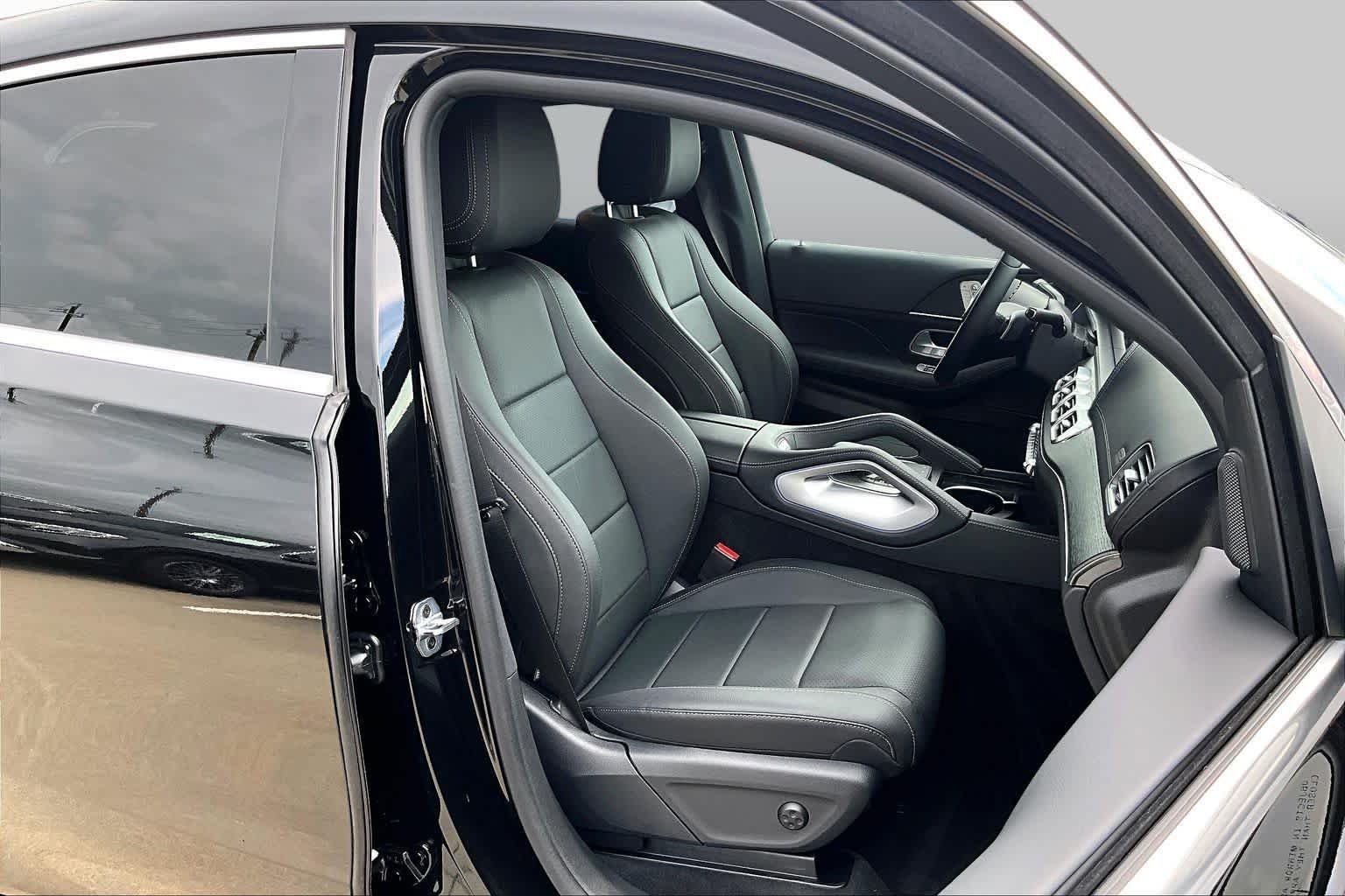 Used 2026 Obsidian Black Metallic Mercedes-Benz GLE 450 image 9