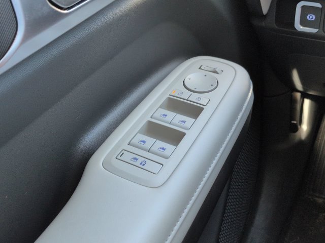 Certified Used 2025 White Hyundai SEL image 22