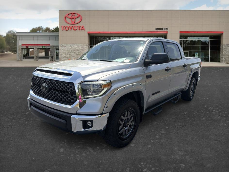 2018 Toyota Tundra SR5 5.7L 4WD Crew Max Short Bed's photo
