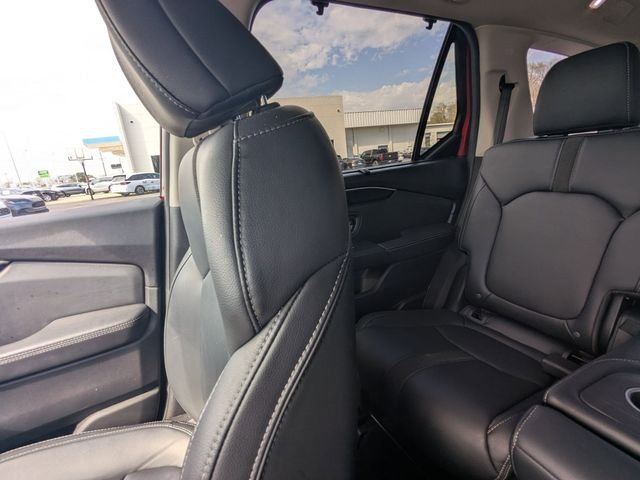 Used 2025 Radiant Red Metallic II Honda EX-L image 23