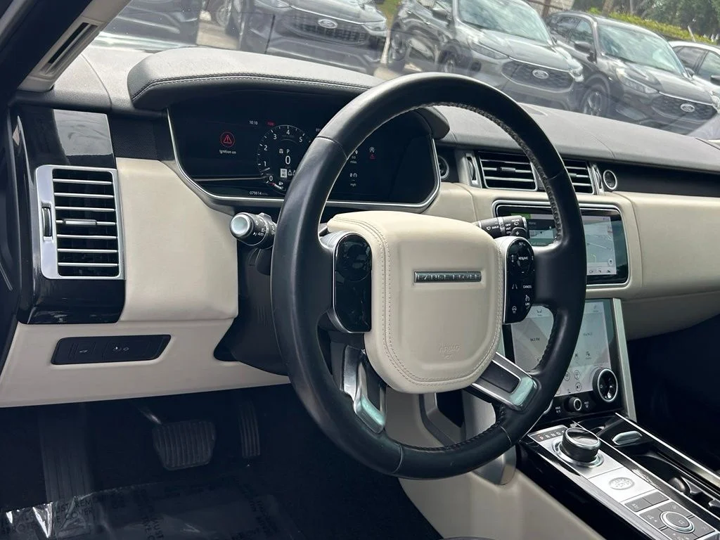 Used 2020 Santorini Black Land Rover HSE image 33