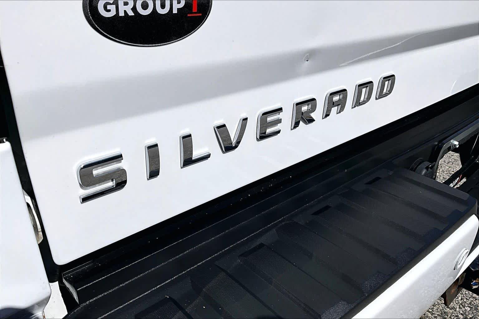 Used 2019 Summit White Chevrolet LTZ image 10