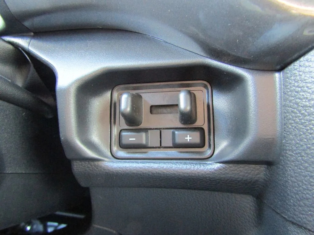 New 2026 Avalanche Ford XLT image 18