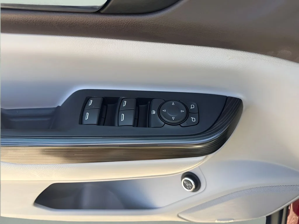 Used 2017 Red GMC SLT-1 image 31