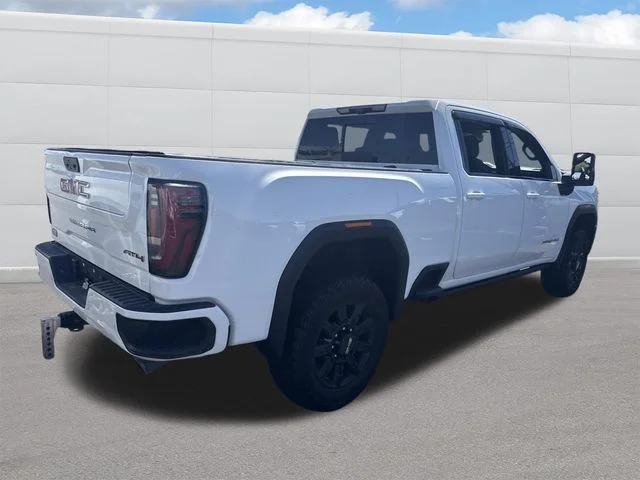 Used 2024 White GMC AT4 image 5