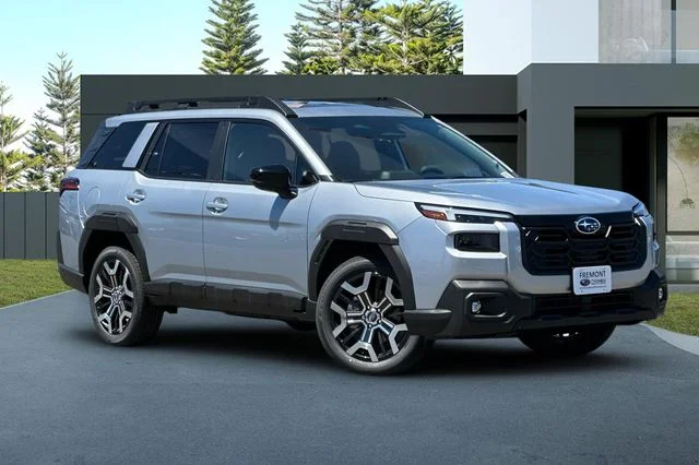 New 2026 ICE SILVER METALLIC Subaru Touring XT image 2