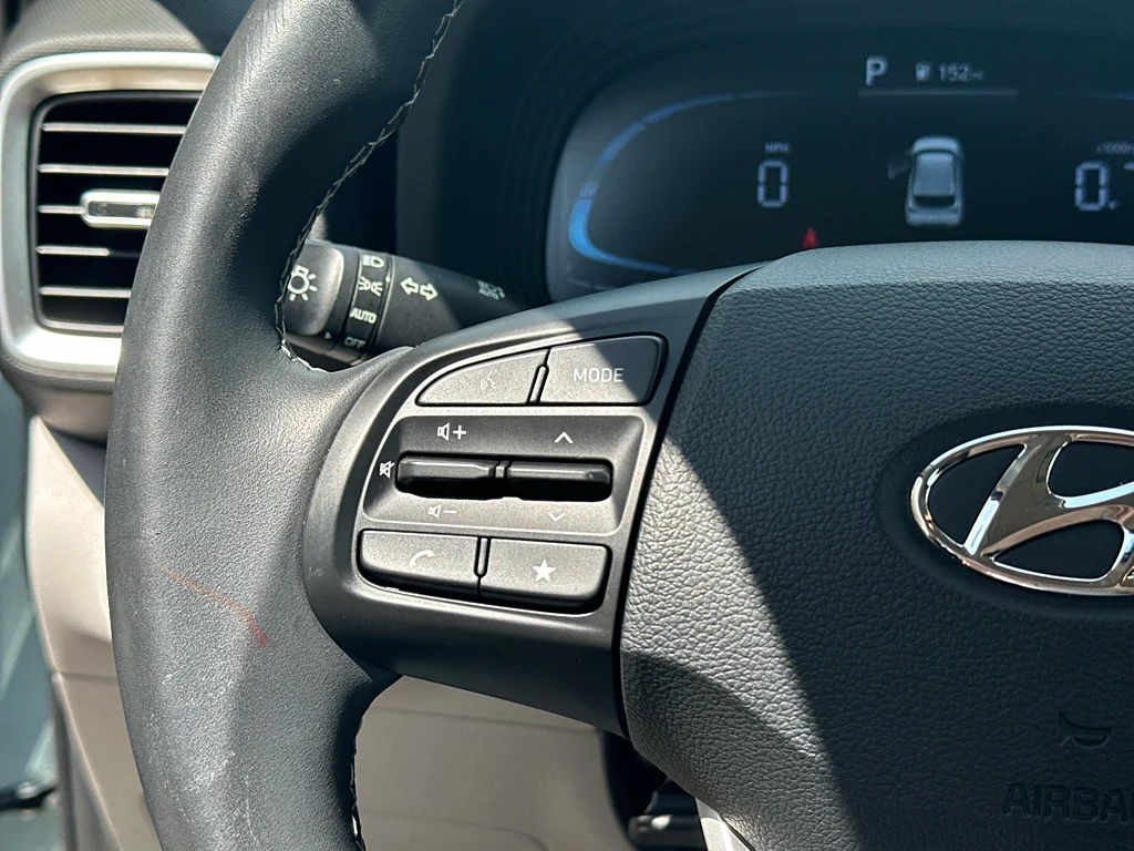 Used 2025 Mirage Green Hyundai SEL image 14