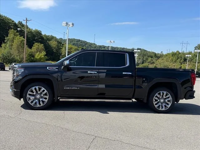 Used 2025 Onyx Black GMC Denali image 2
