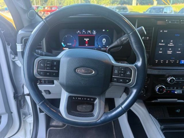 Used 2023  Ford Limited image 16